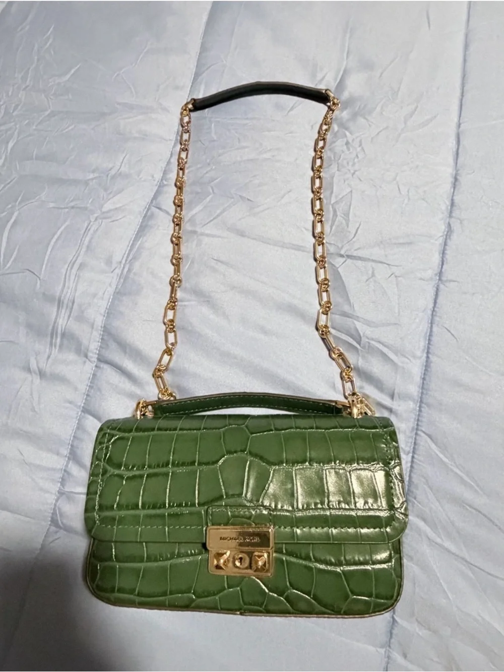 New Michael Kors Green Croc-Embossed Small Crossbody with Gold Chain
